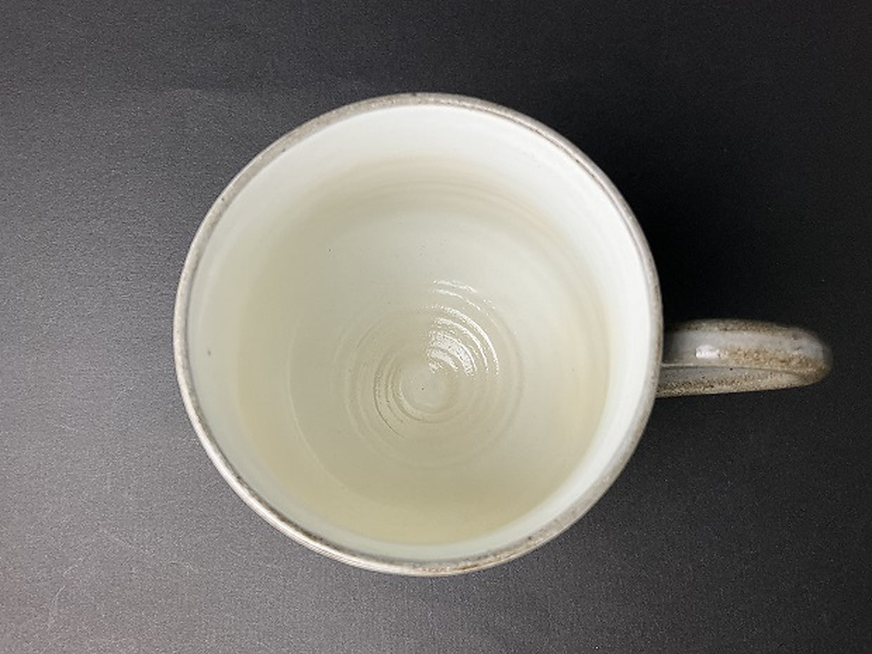 Ito Kaho Kankanshokyu Red Mug product view 4, upscaled from source image without color changes
